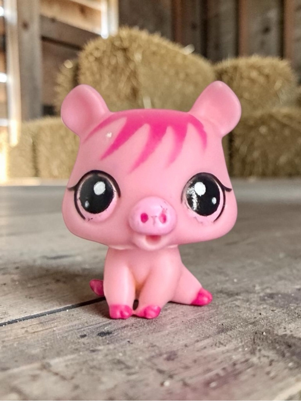 littlest pet shop # 3596 pink baby pig piglet with pink eyes